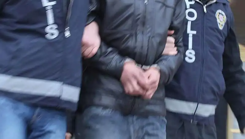 Kütahya’da Uyuşturucu Ticareti Operasyonu: 10 Kişi Tutuklandı