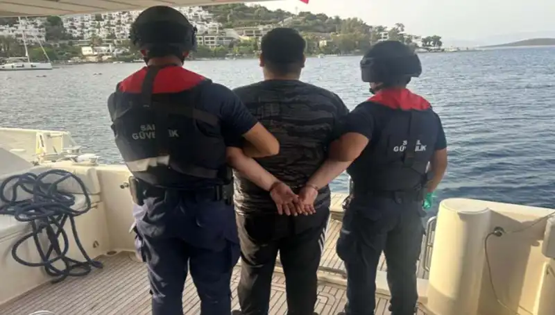 Cinayetten Aranan Casper Çetesi Üyesi, Polisin Üst Düzey Operasyonuyla Yakalandı