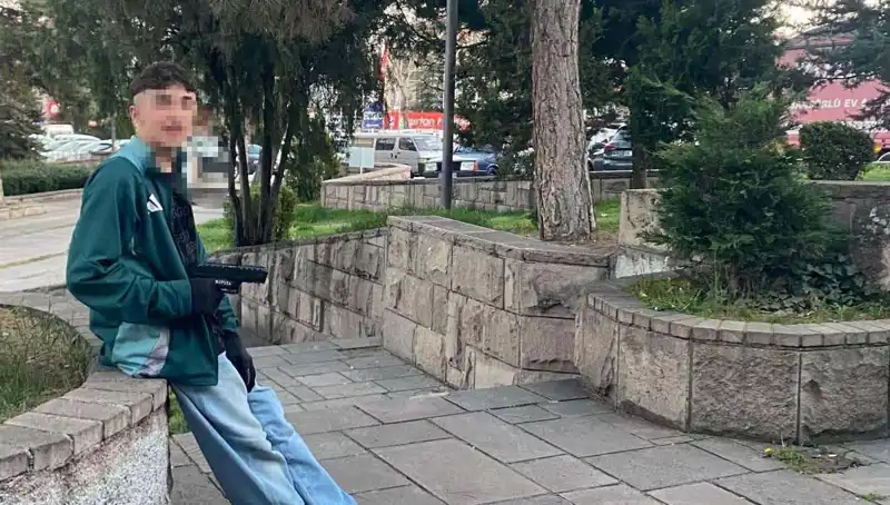Yol verme kavgası kanlı bitti: Üç kardeş ve babaları tutuklandı