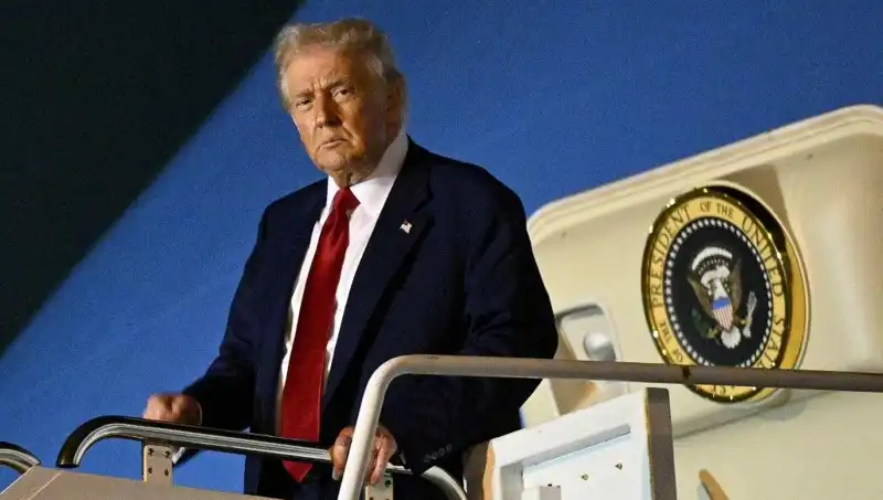 Trump, NATO Zirvesi İçin Lahey'de Tüm Gözleri Üzerine Çekecek