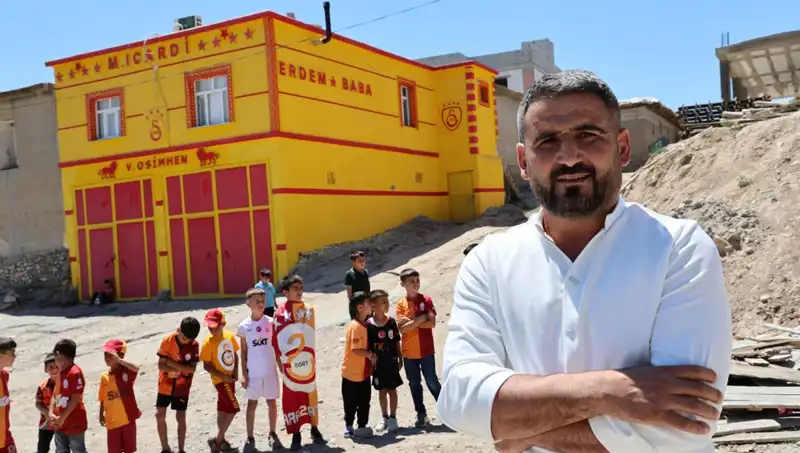 Fanatik Taraftar, Evini Icardi ve Osimhen ile Şereflendirdi!