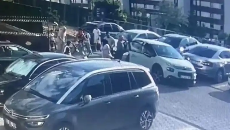 Eşini ve Yakınlarını Araba ile Ezerek Dehşet Saçtı: Olayın Ayrıntıları