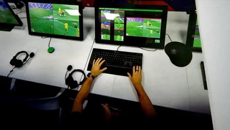 İtalya'da VAR Uygulaması Gelişiyor: Hangi Pozisyonlar Ekranı Yansıyacak?