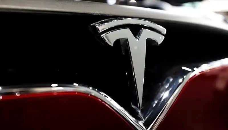 Tesla'nın FSD Beklentileri ve Ucuz Model İle Karışık Gündemi