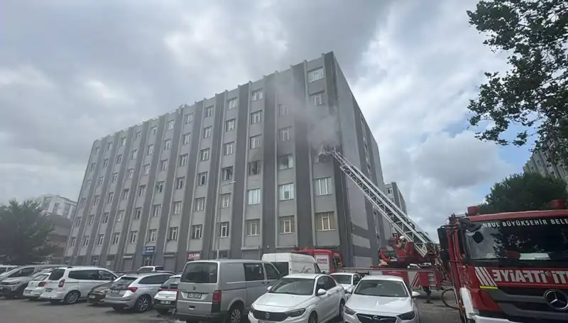 Çorap İmalathanesinde Çıkan Yangın, Şehirde Paniğe Neden Oldu