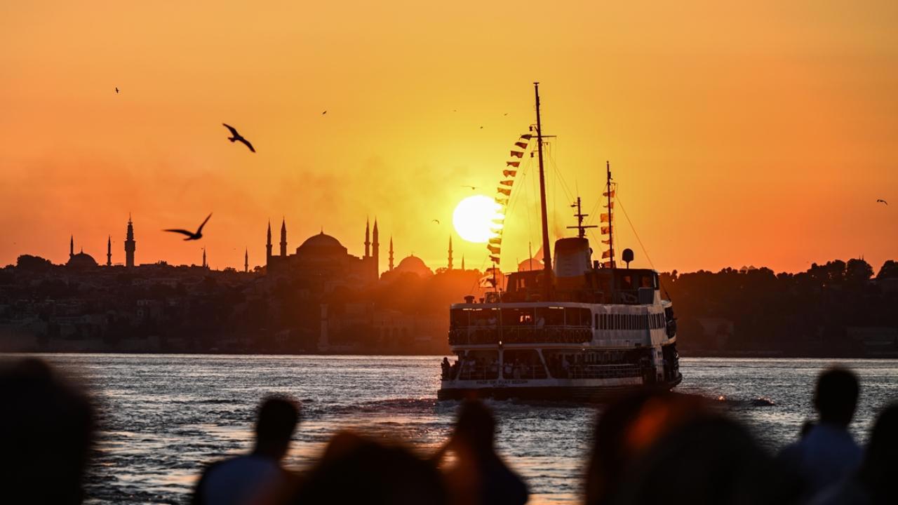 Türkiye, Turizm Geliri Rekoru Kırdı