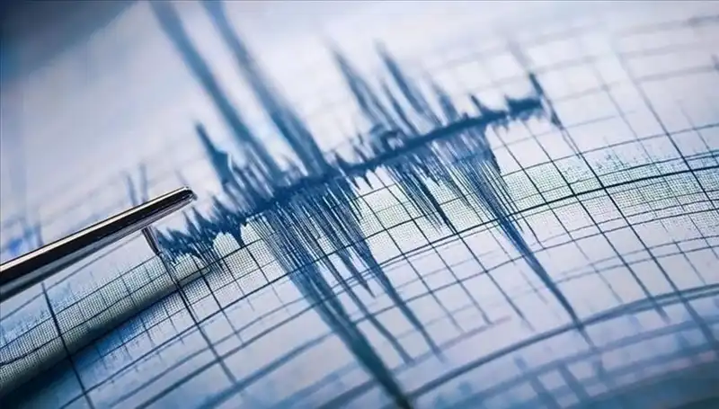Ege'de 3.3 Büyüklüğünde Deprem: Neler Yaşandı ve Beklentiler Nedir?
