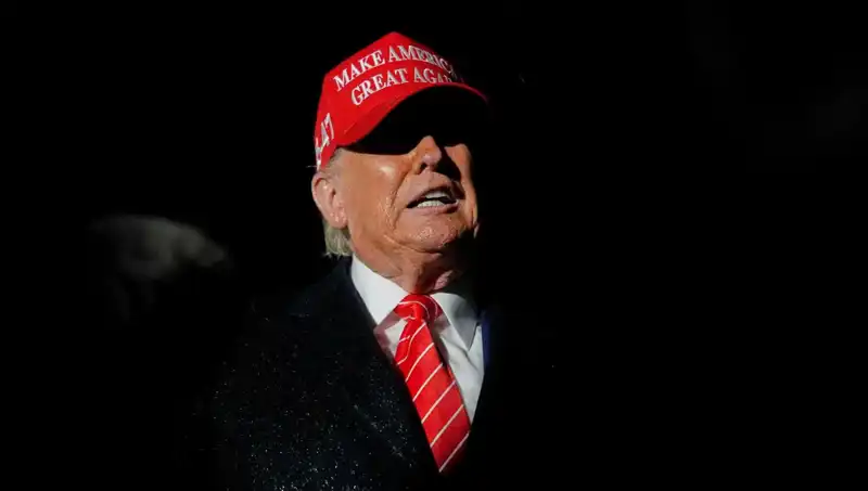 Yüksek Mahkeme'den Trump'a Sarsıcı Yetki: Göçmenlerin Statü İptali Mümkün Mü?