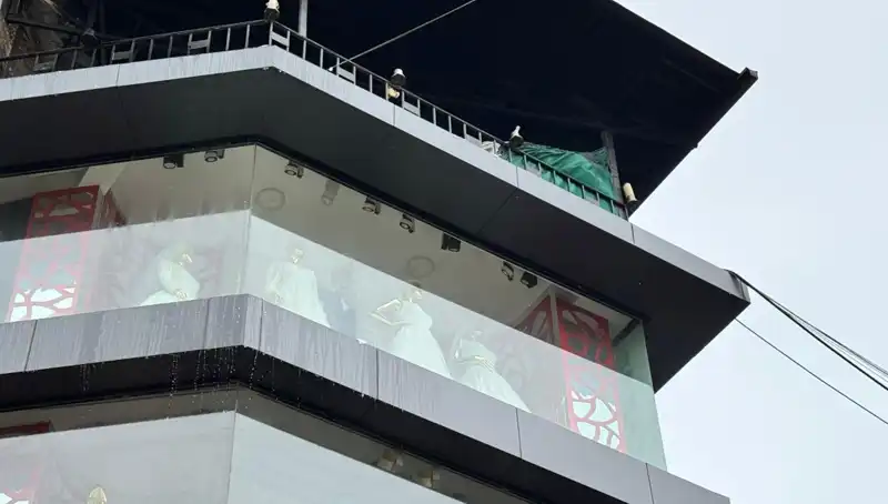 Giyim Mağazasında Korkutan Yangın: Alışveriş İnsanı Düşündürttü