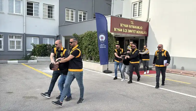 Alacak Verecek Yüzünden Satıcının Evi Kurşunlandı, Olayın Detayları Şok Etti!