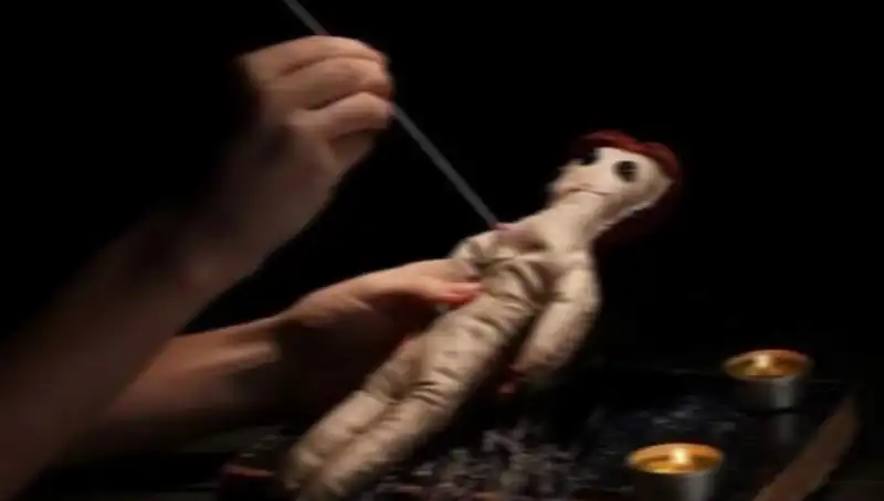 Dolandırıcı Medyum Kapınıza Geldi mi? Sahte Büyü Tüyosu Geçerliliğini Yitirdi!