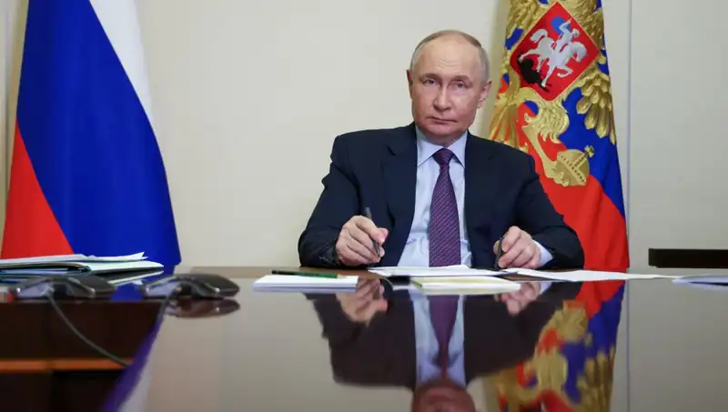 Putin, Esad'ı Suriye'den Kolayca Vazgeçmeyecek: Nedenleri ve Sonuçları