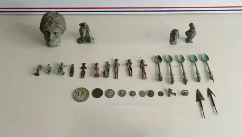 Roma Döneminin Gizemli Eserleri: Tarihi Kaçakçılık Operasyonu Başarıyla Tamamlandı