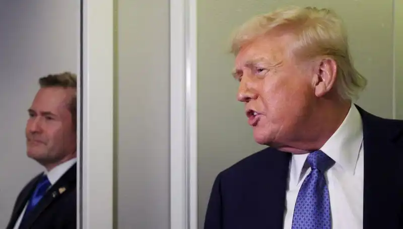 Trump'ın Mike Waltz ile Yaşadığı Şaşırtıcı Kriz ve Görevden Alma Gelişmeleri