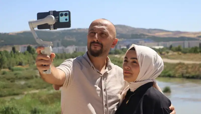 Sivaslı Kadın Doktorun Tavsiyesiyle Kanseri Yenmeyi Başardı!