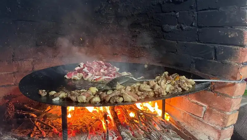 Türkiye’nin Dört Bir Yanından Gelen Dualı Güveç Geleneği