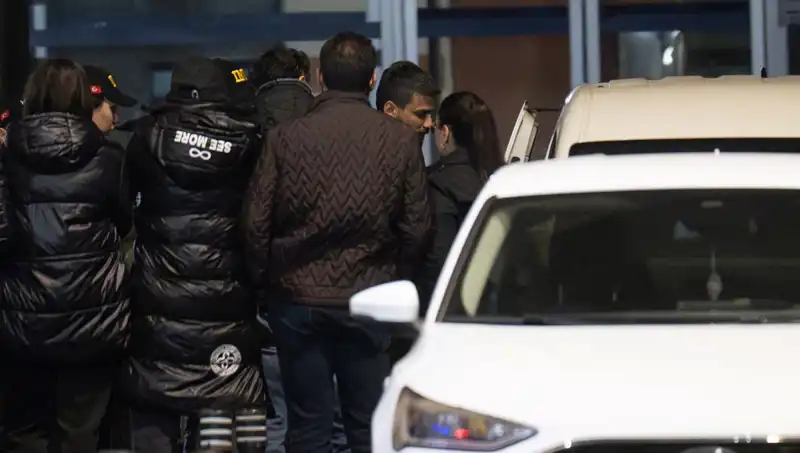 Dilan Polat ve Engin Polat: Uyuşturucu İhbarıyla Gözaltına Alındı