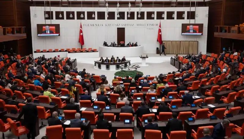 Türkiye'de Adaletin Yüzü Değişiyor: 10'uncu Yargı Paketi Meclis'ten Geçti