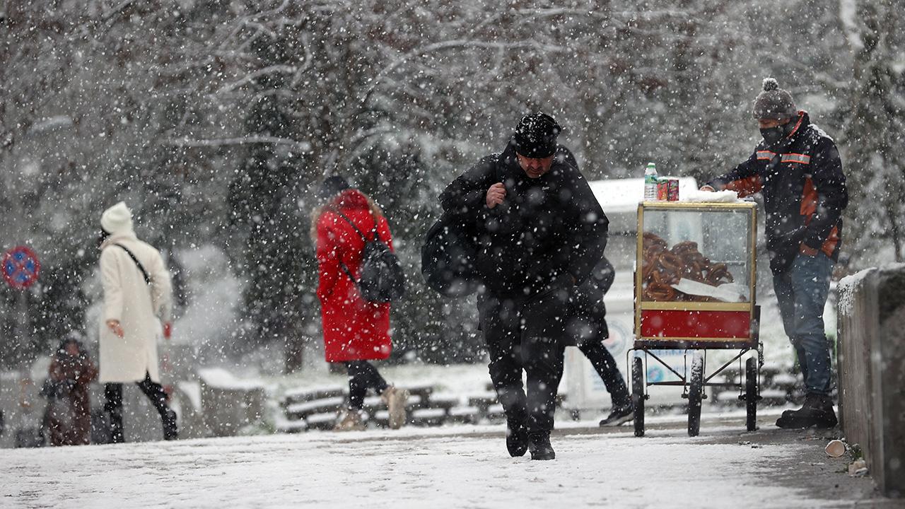 İstanbul'da Meteoroloji'den Kar Yağışı Uyarısı