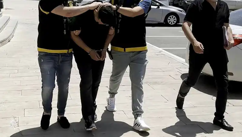 Mezarlıkta Yaşanan Olay: Hırsızlık Suçüstü Yakalandı!
