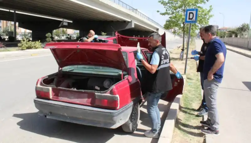 Çaldığı Aracın Yakıtı Bitince Yenisini Çalan Hırsız Yakalandı