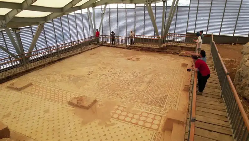 Tarih ve Sanatın Buluşma Noktası: Restore Edilen 'Cennet Bahçesi' Mozaiği Ziyarete Açıldı
