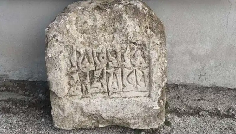 Adana'da Tarihi Eser Operasyonu: 500 Yıllık Eşyalara El Konuldu