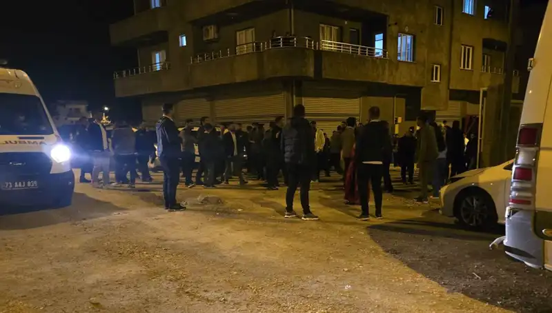 Şırnak'ta Sokaklar Kanlandı: Taşlı ve Sopalı Kavga Büyüdü