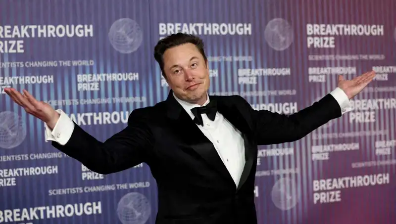 Elon Musk'tan Çarpıcı Açıklama: X Yeni Mesajlaşma Uygulamasıyla Flört Dünyasına mı Açılıyor?