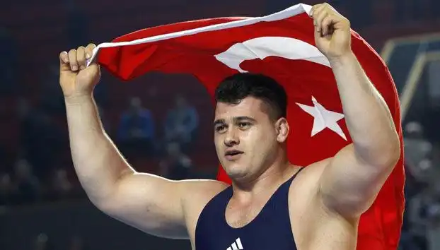 Milli Güreşçi Rıza Kayaalp'e Şok Cezası: 4 Yıl Men!
