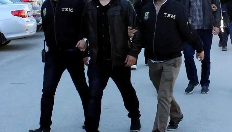 İstanbul'da Şok Terör Operasyonu: 14 Gözaltı Gerçekleşti!