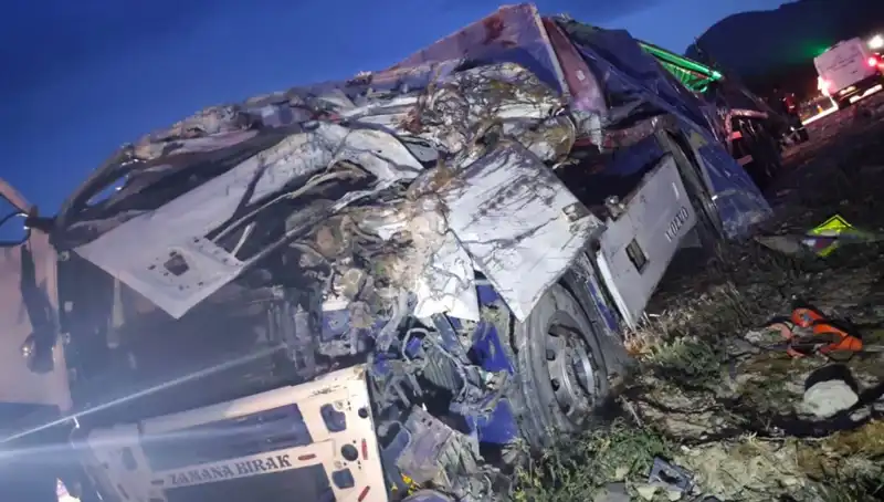 Ölüm Virajı Yine Can Aldı: Kaza Detayları ve Olayın Perde Arkası