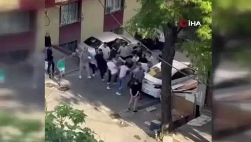 Madde Bağımlısına Mahalleli Tarafından Sert Müdahale!
