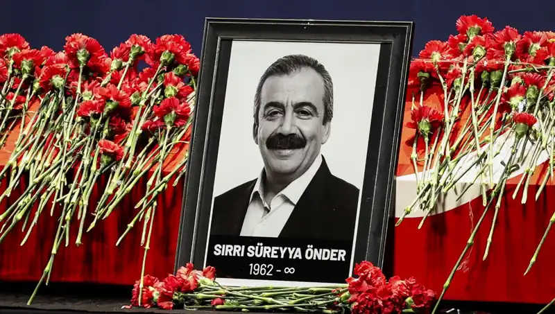 Meclis’te Sırrı Süreyya Önder İçin Duygu Dolu Anma Töreni Gerçekleştirildi
