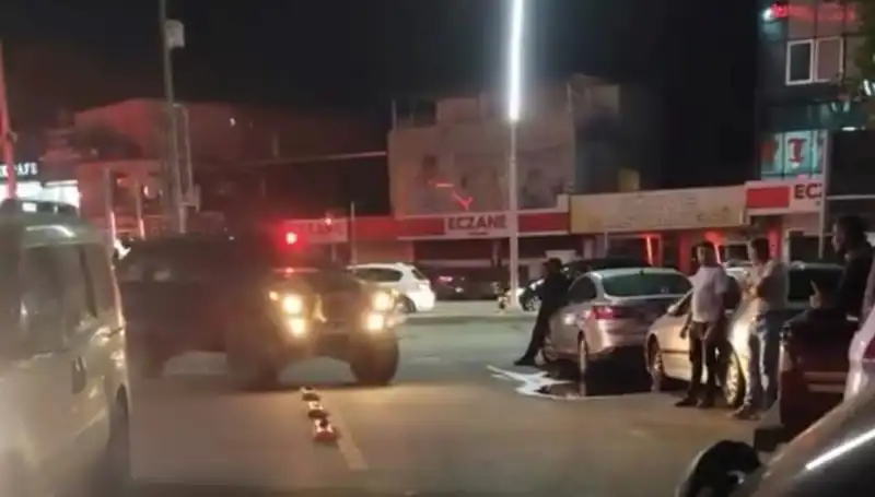 Kardeş, Annesini Bıçakla Yaralayan Kardeşini Öldürdü: Aile Dramı